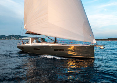 Oceanis Yacht 60